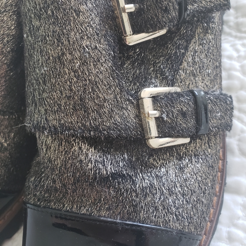 Vanessa Wu gold mohair double buckle shoes - Picture 3 of 5